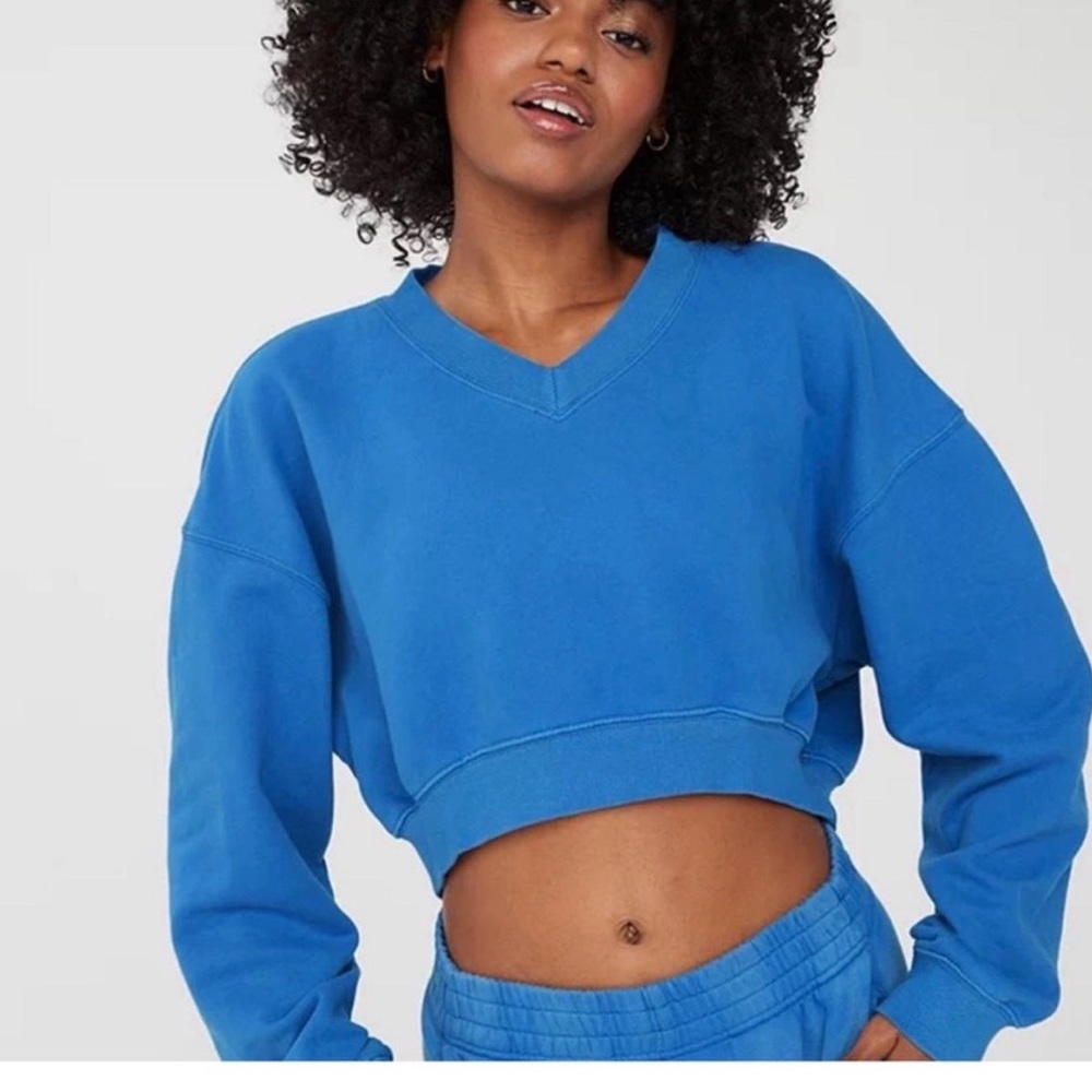 Offline by Aerie Women’s Blue Cropped Sweatshirt
